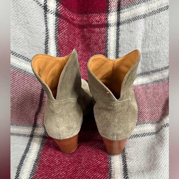 Vero Cuoio Saks fifth Ave Suede Boots size 7 - Picture 2 of 6